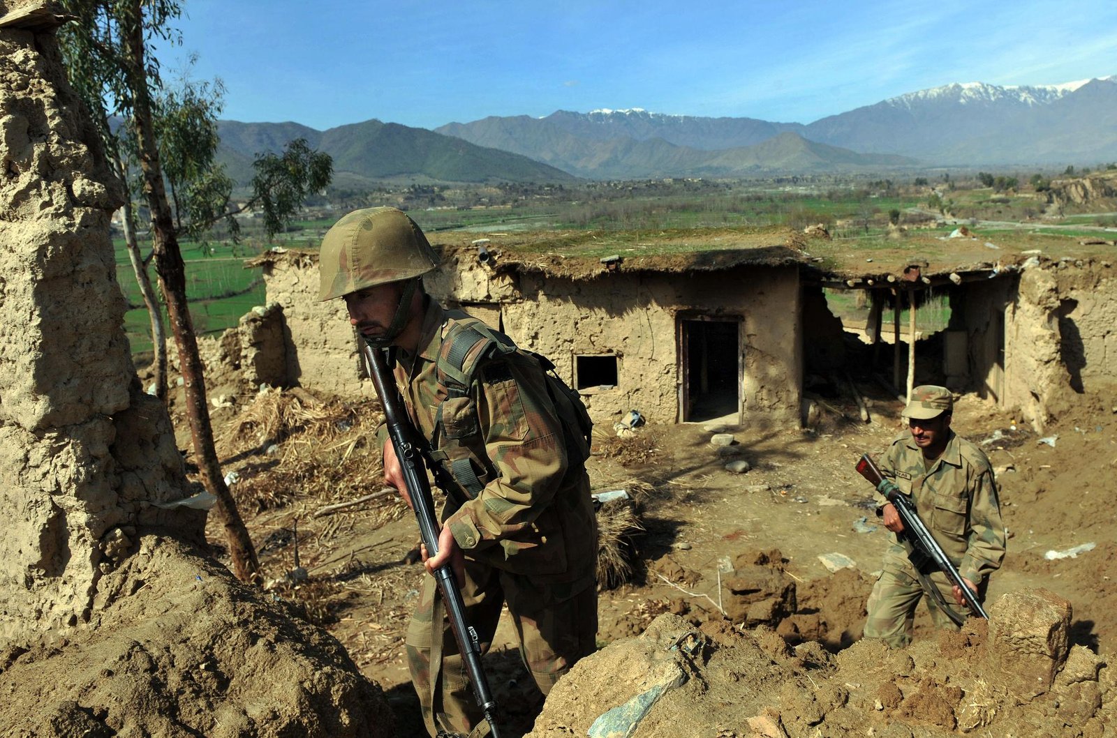 Afghanistan–Pakistan Border Clashes and Regional Impact