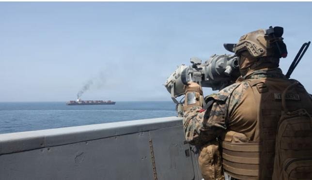 Two missiles hit US Navy ship near Strait of Hormuz, forcing it to turn back - report