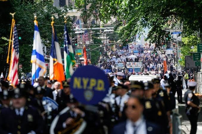 American Jewry Between Visibility and Vulnerability